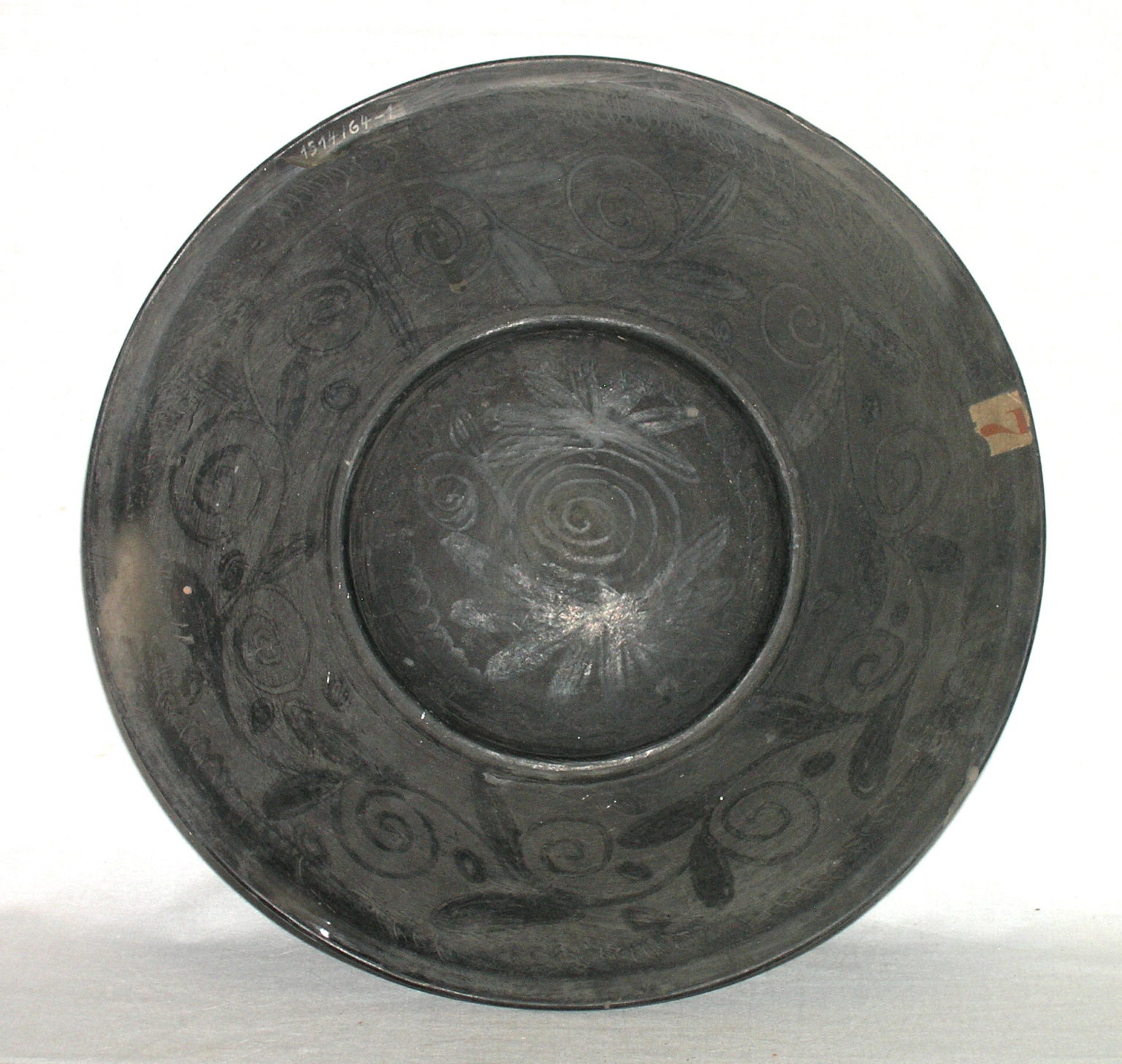 Zadymovaná keramika. Foto: Gemersko-malohontské múzeum R. Sobota