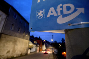 Revolučná sila zelenej menšiny priviedla nemecký štát do stavu, z ktorého akoby nebola cesta von