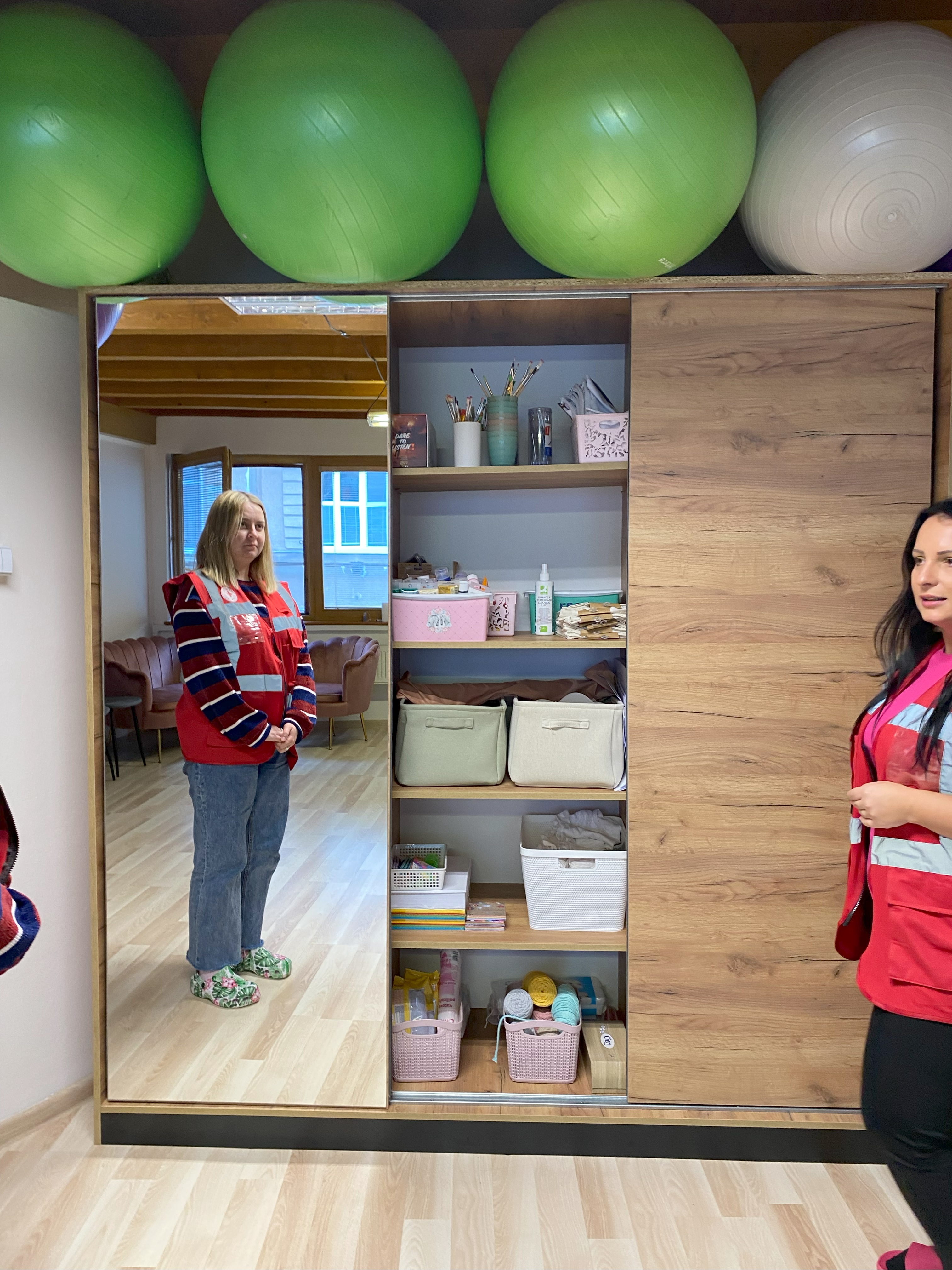 V novom komunitnom centre si klienti zacvičia jogu, odstránia vady reči a poradí im aj psychologička