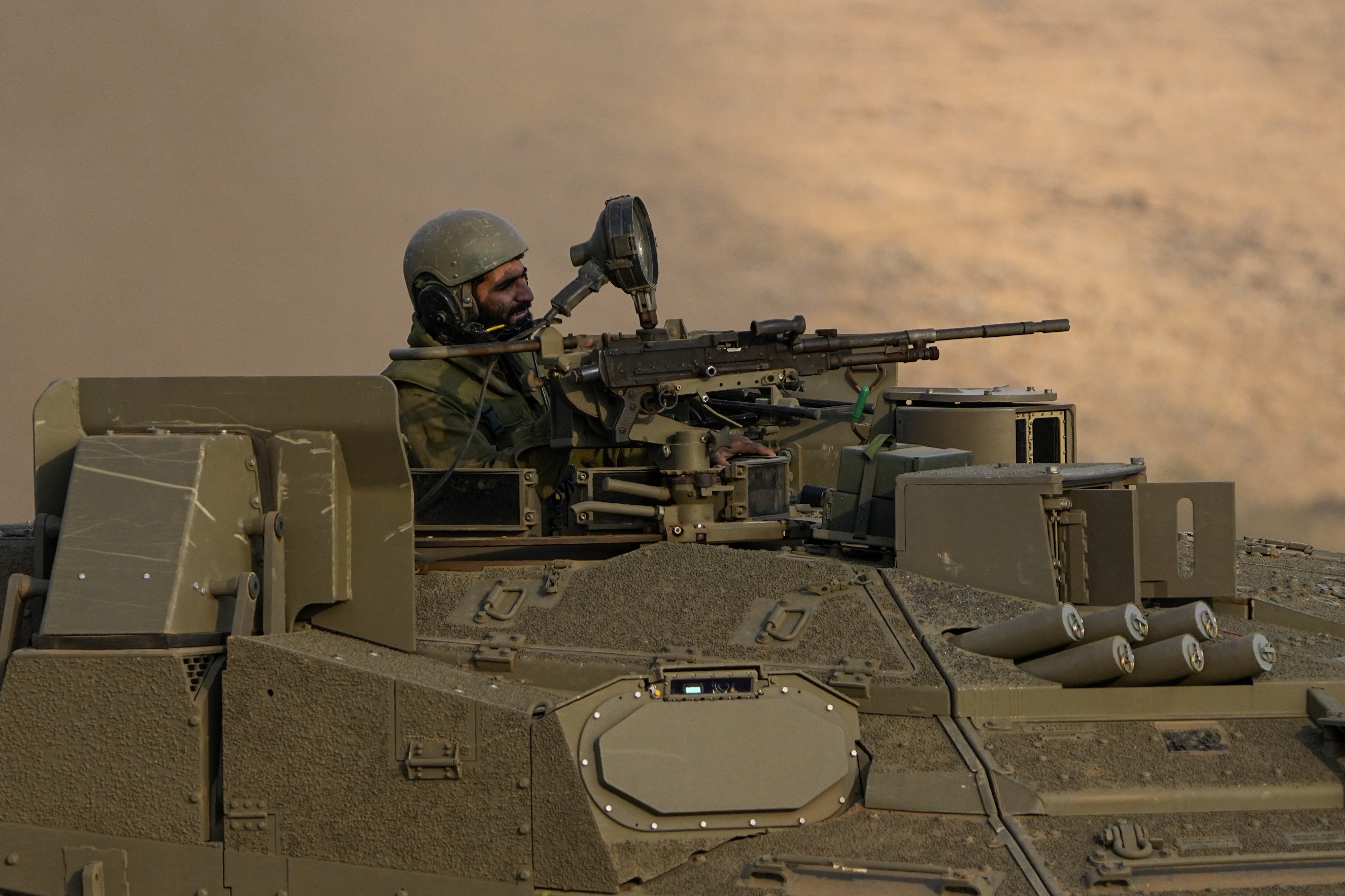 Izraelská armáda útočila na ciele Hizballáhu v Libanone