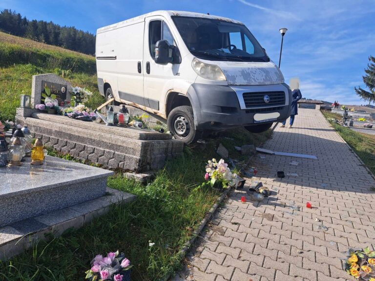 Obrovské nešťastie. Muža na cintoríne prešla dodávka