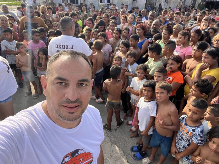 Únia Rómov: Pollákovci sú nemorálni a pomstychtiví, stali sa vernými podržtaškami a havkáčmi Matoviča