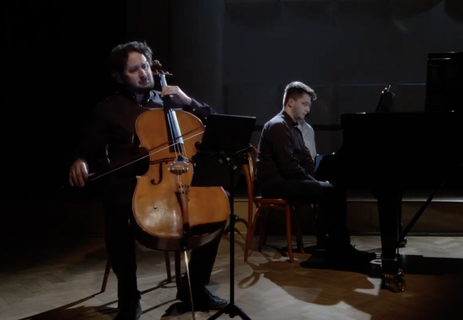 Arte Pro Arte: violončelista Andrej Gál a klavirista Peter Javorka. Reprofoto: Youtube