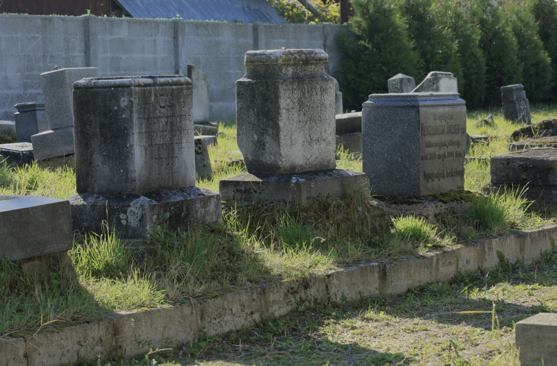 Na židovskom cintoríne v Spišskej Novej Vsi opravili náhrobky, pribudli infopanely