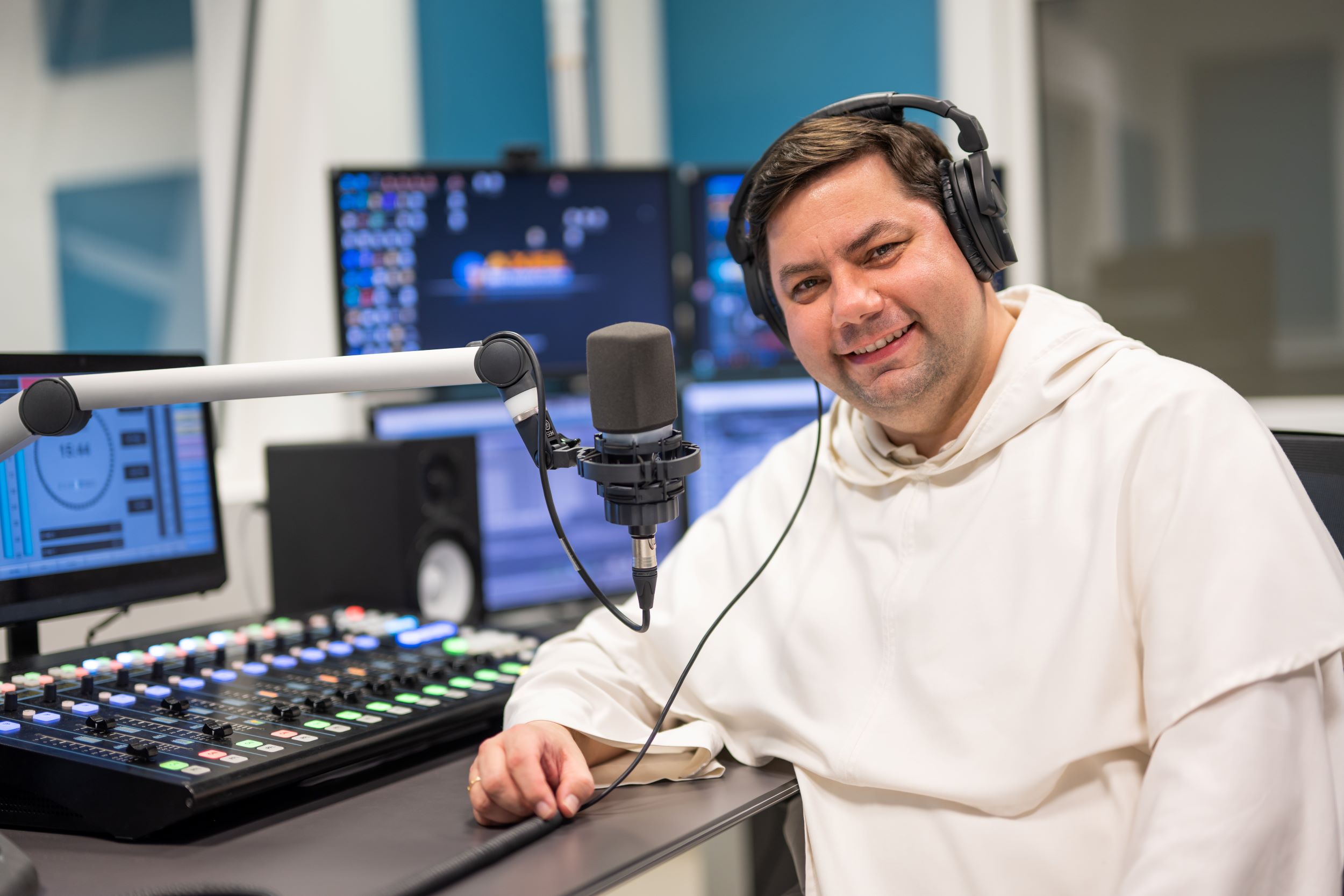 Páter Bruno: Ruženec sa môže ľahko stať prázdnym predmetom, ktorý nemá čo povedať