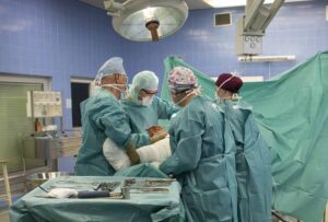 Osteoporóza nebolí, ale osteoporotická zlomenina áno