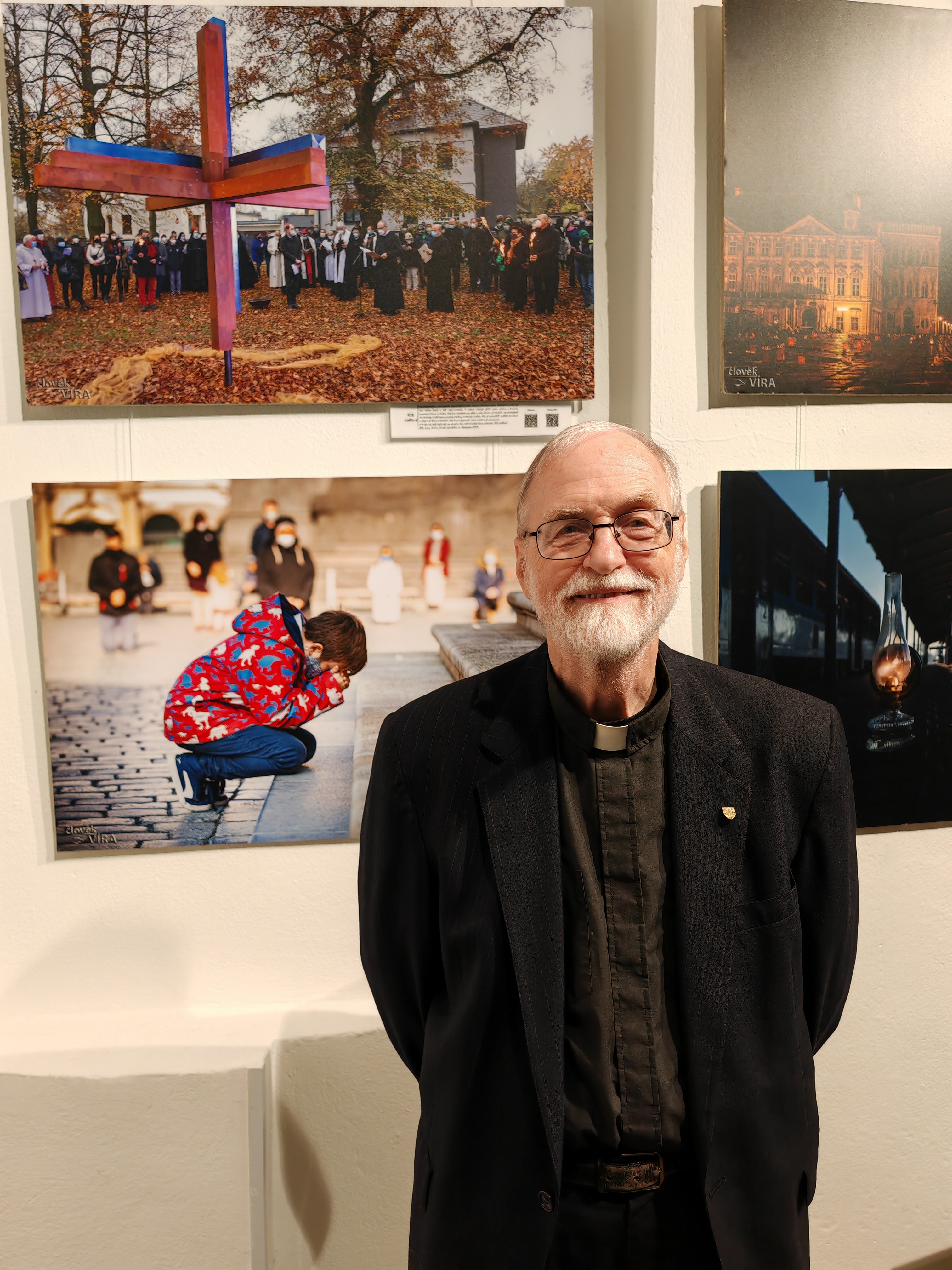 Kňaz Sullins: Na Slovensku som sa prvýkrát stretol s tým, že moju prednášku takmer zrušili