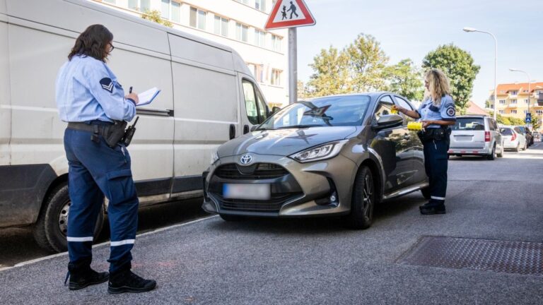 Mestá a obce žiadajú Žilinku o stretnutie pre chaos v parkovaní