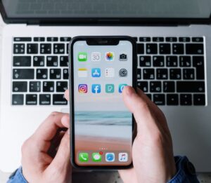 Sociálne siete sa pomaly rozbiehajú