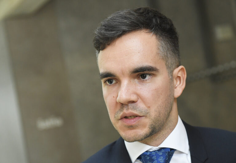 Brichta sa stal prvým Slovákom vo vedení Medzinárodnej astronautickej federácie