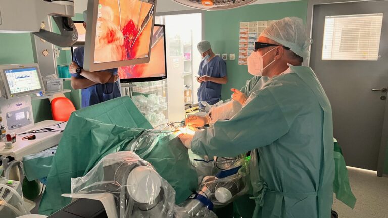 Revolučný Aeos v košickej detskej nemocnici mení pravidlá neurochirurgie