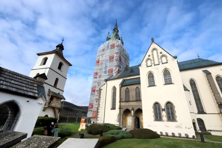 Veži Kostola sv. Kataríny v Kremnici navrátia vzhľad, aký nadobudla počas regotizácie v 19. storočí