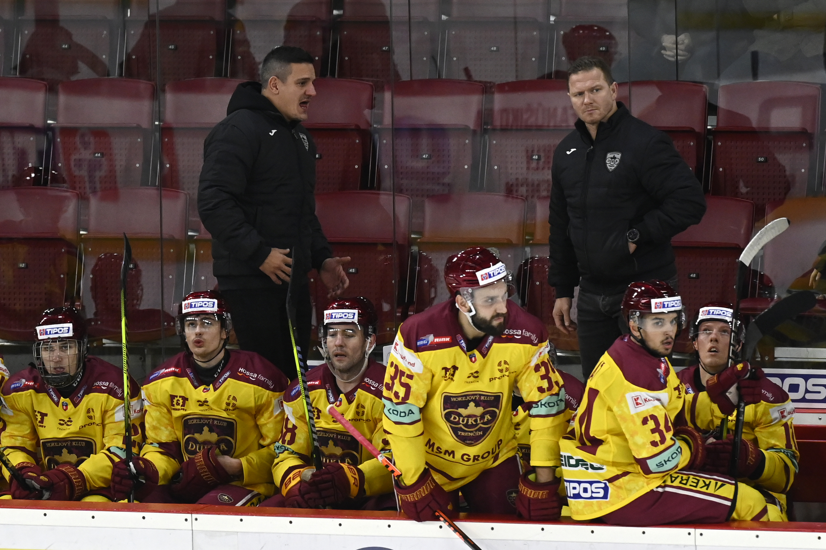 Úradujúci majster padol po predĺžení. Immo s hetrikom