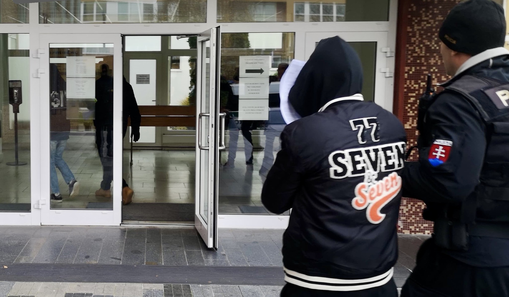 Mladí Trenčania rozbehli biznis s falošnými bankovkami. Všetkých pochytali