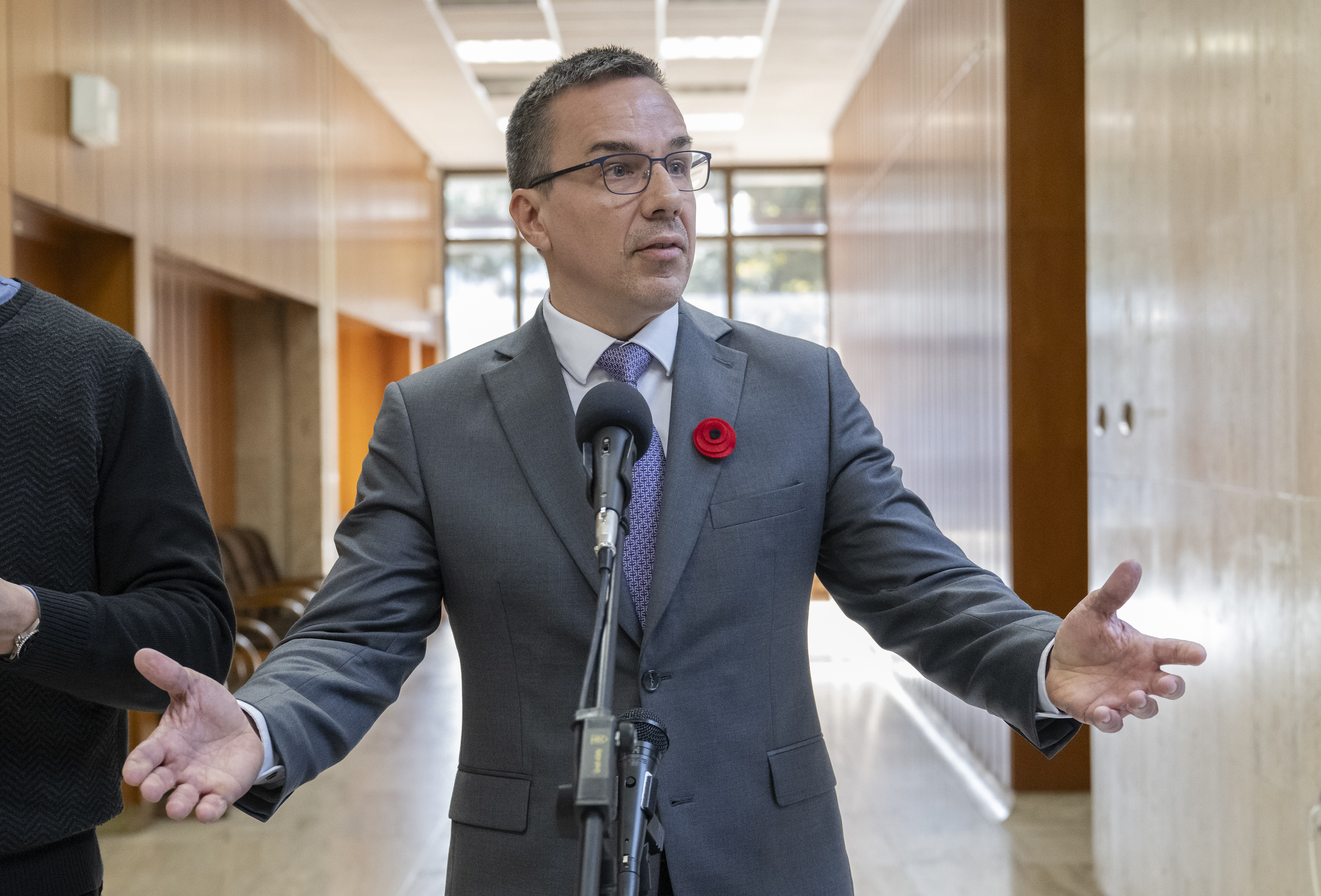 Ľudia zasiahnutí zemetrasením neostanú bez pomoci