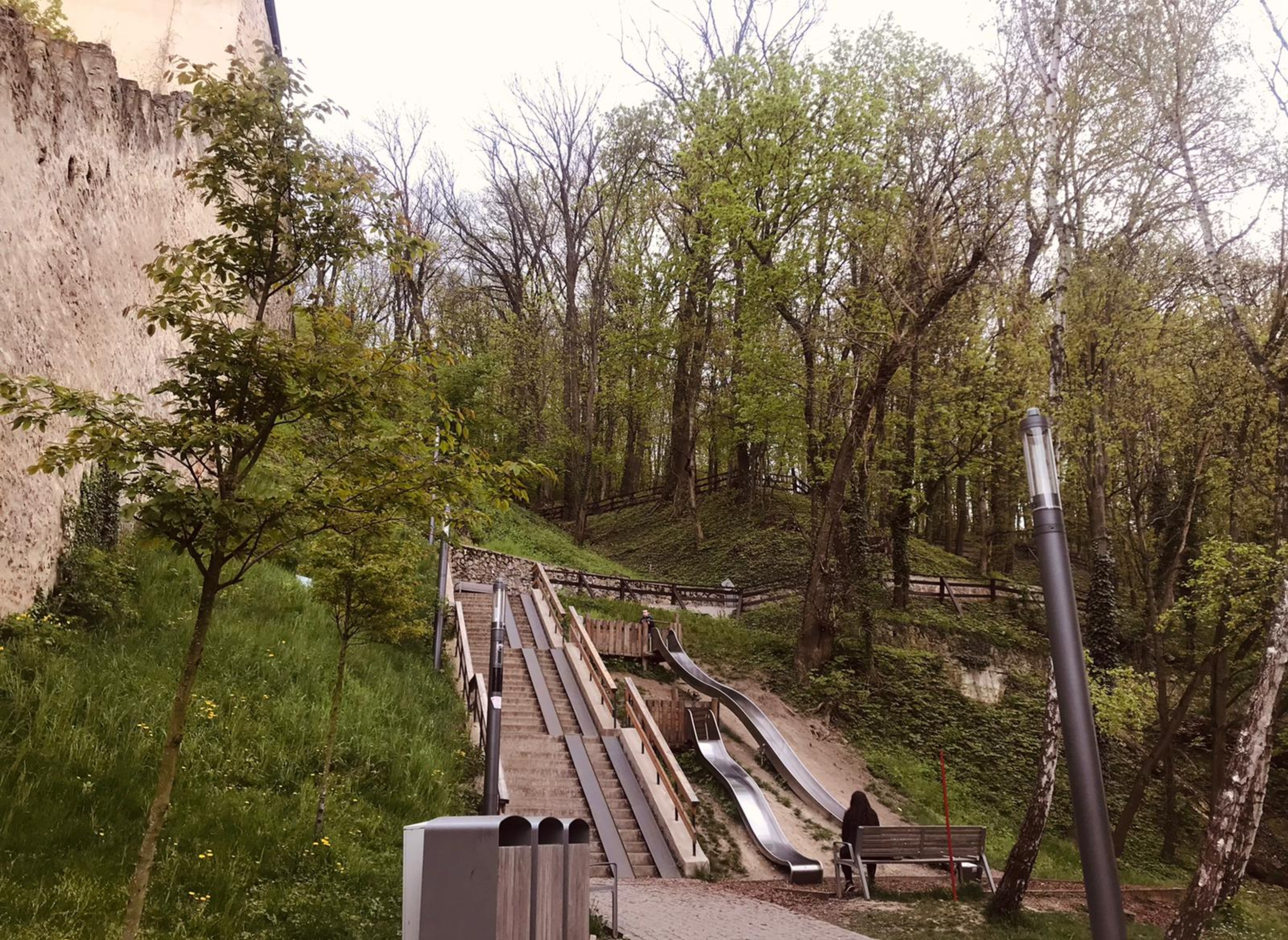 Brezine sa v utorok vyhnite, bude sa tam strieľať