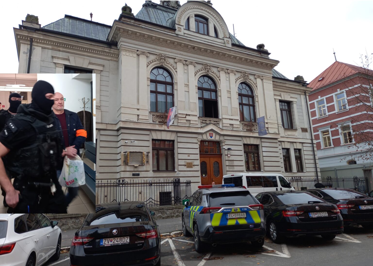 Súdny proces začal v budove Špecializovaného trestného súdu v B. Bystrici, kam obžalovaného eskortovali v putách. Foto: Mário Kaprálik