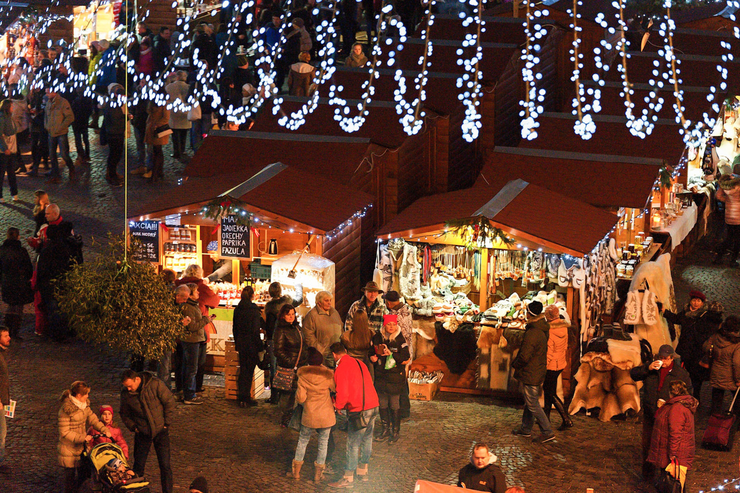 Vianočné trhy v Trenčíne budú opäť čarovné: Aký program nás čaká tento rok?