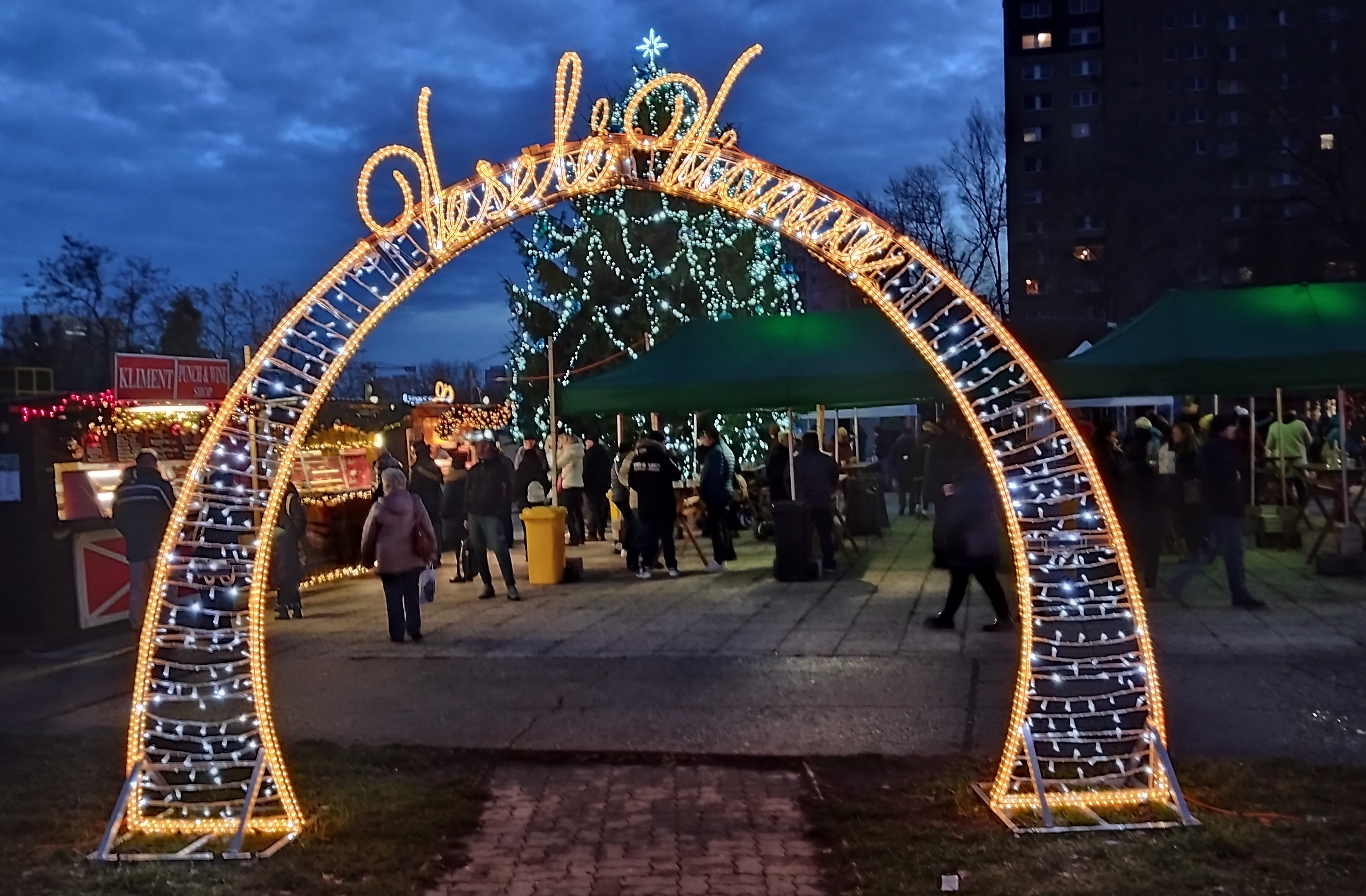 Na petržalských vianočných trhoch vás možno zláka medvedia krv. Viete, o čo ide?