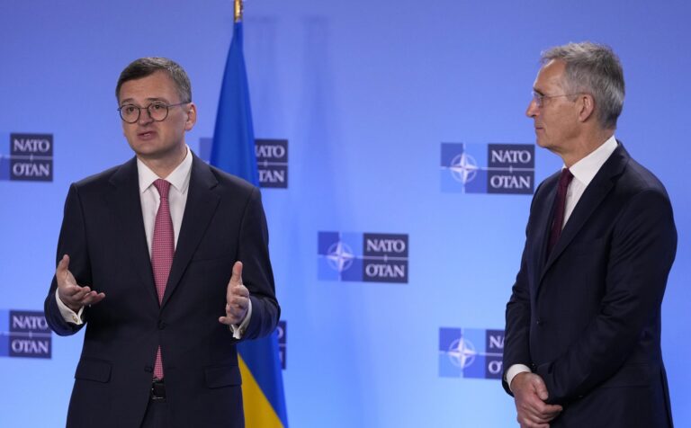 Kuleba: Ukrajina nemôže ustúpiť, musíme bojovať. Cieľom je oslobodenie celého územia vrátane Krymu