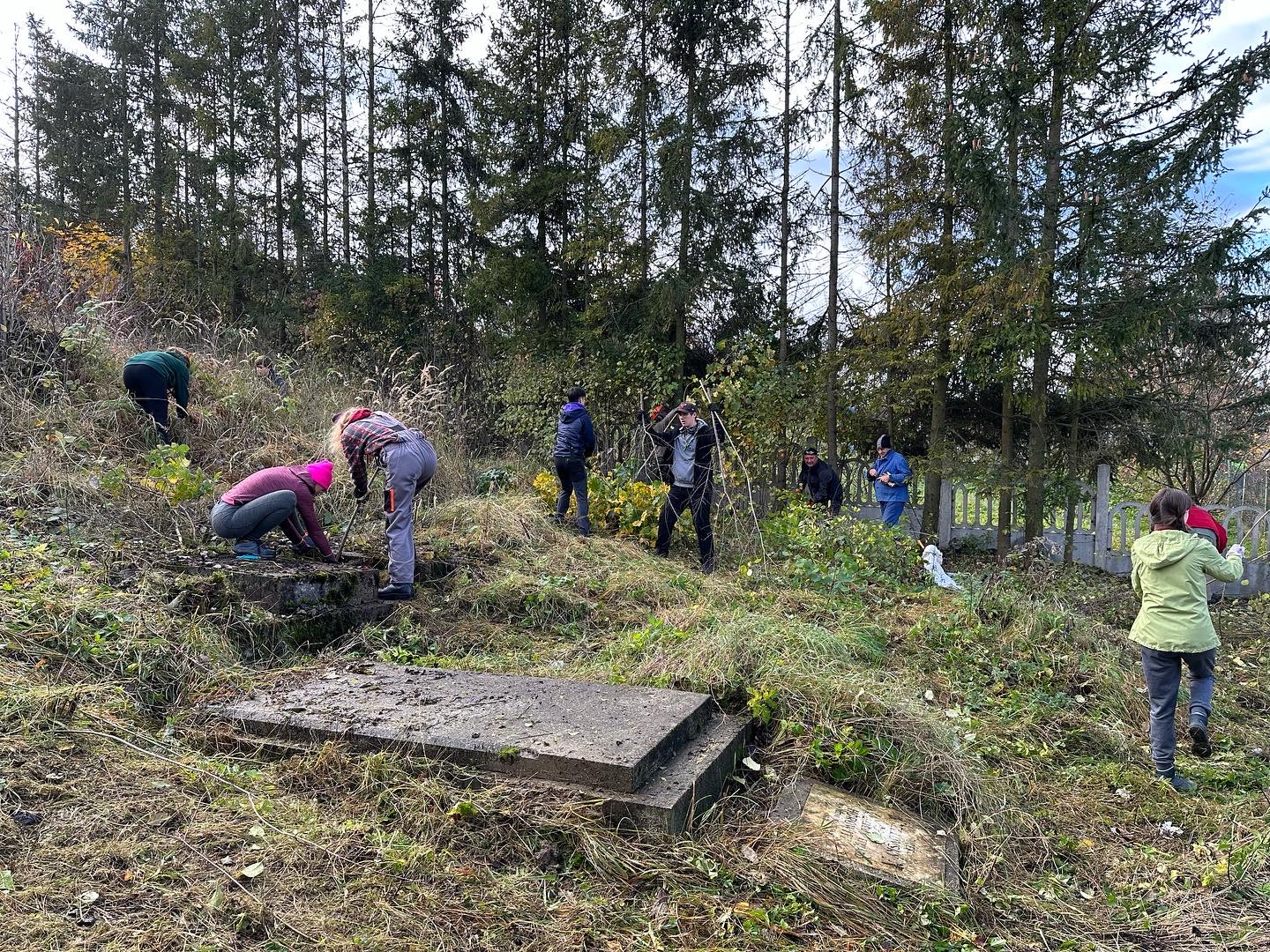 Skauti vyčistili židovský cintorín v Levoči
