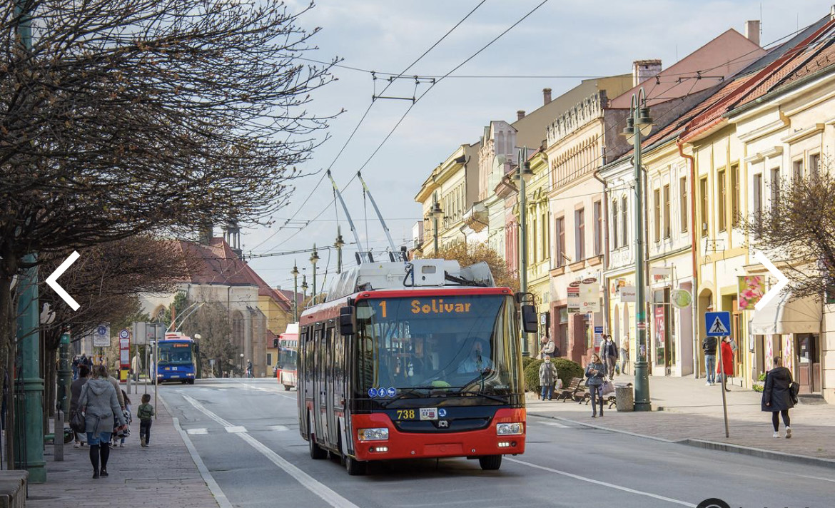Dopravnému podniku sa podarilo odstrániť poruchu. Trolejbusy na Sekčov a Solivar opäť fungujú