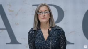 Psychoanalytička Komisarová: Spoločnosť, ktorá núti vstávať deti o šiestej, nie je v poriadku