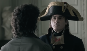 Napoleon: Napriek veľkolepej výprave filmu chýba dramatický oblúk