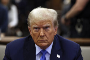 Trumpov apetít sa uspokojiť nedá