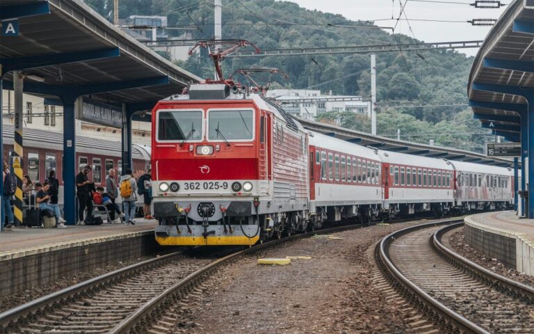 V Liptovskom Hrádku sa búria. Ľudia chcú zastávky pre rýchliky