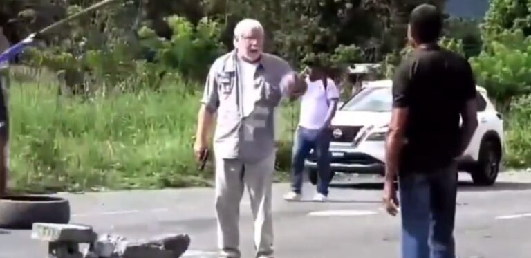 Šofér v Paname vystúpil z auta a zastrelil dvoch ekologických aktivistov blokujúcich cestu