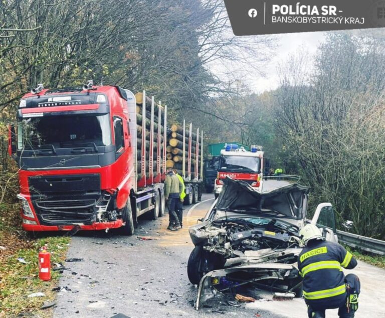 Polícia tragickú nehodu pri Tisovci stále vyšetruje