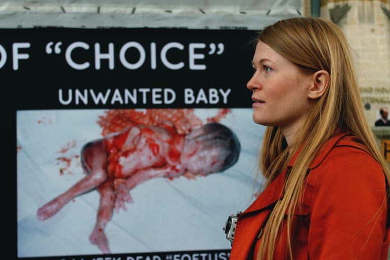 Užiť potratovú tabletku znamená, že svoje dieťa spláchnete do záchoda, tvrdí britská pro-life aktivistka