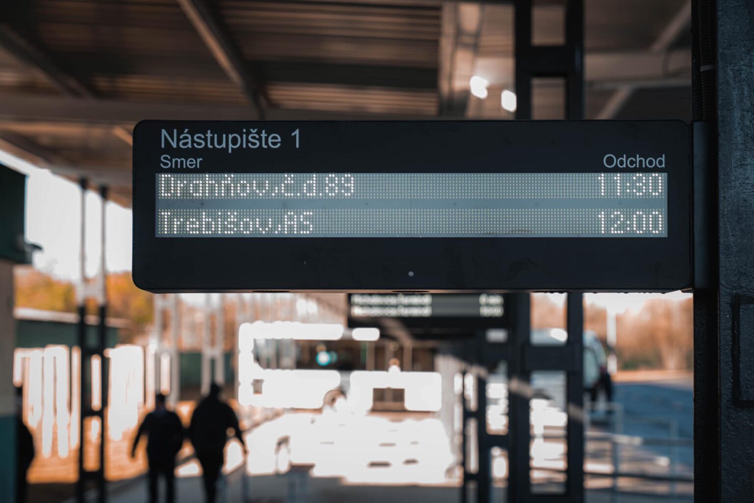 Vynovená autobusová stanica vo Veľkých Kapušanoch. Foto: FB Rasťo Trnka