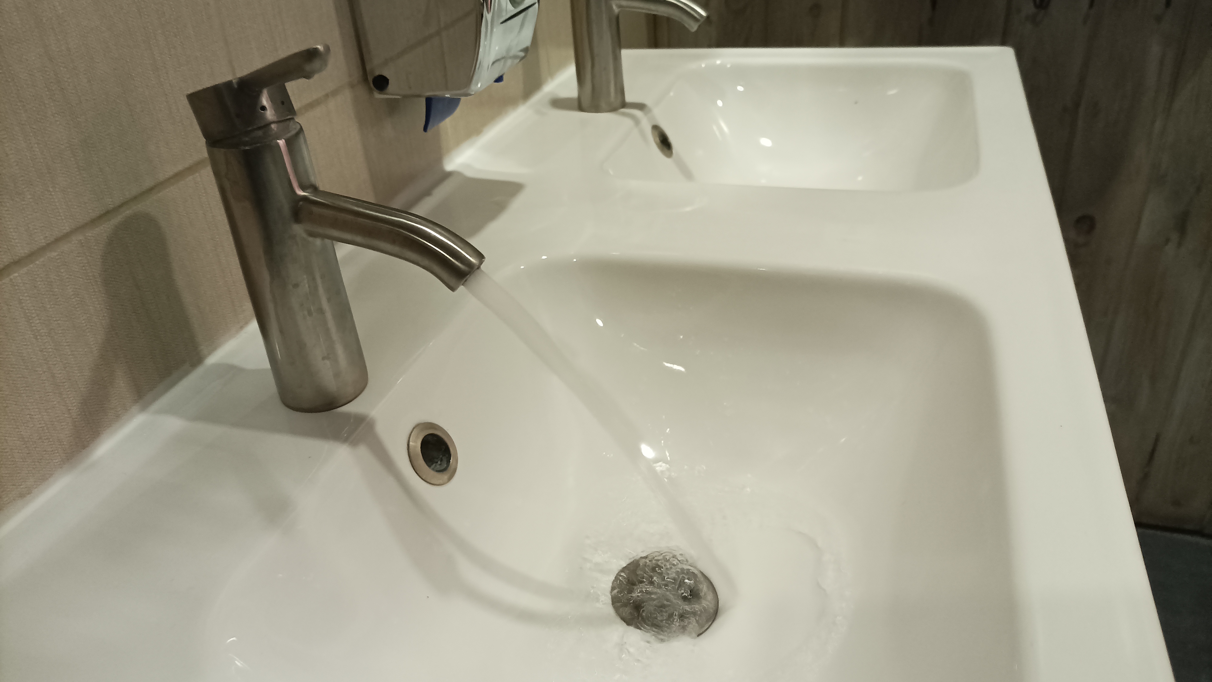 Opäť si priplatíme za vodu. Zisťovali sme dôvody zvyšovania cien v kraji