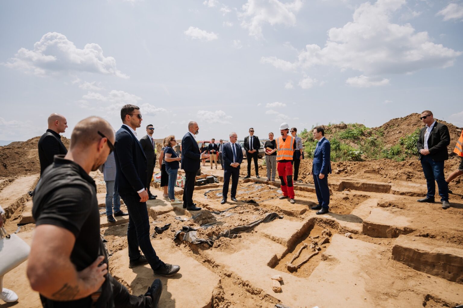 Výstavbu pribrzdilo odkrytie vzácneho pohrebiska. Foto: Valaliky Industrial Park