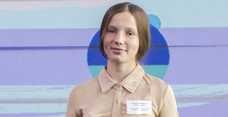 Príbehy statočných detí: Len 14-ročná tínedžerka sa musí starať o celú rodinu