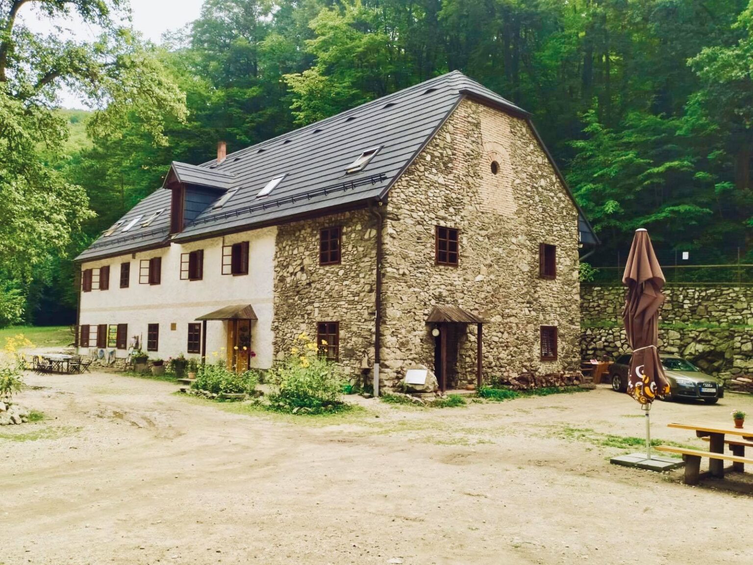 Vyhľadávané miesto na Železnej studničke. Foto: Mlyn Klepáč