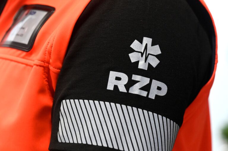 Dopravná zdravotná služba odváža pacientov aj na osobných autách namiesto na sanitkách