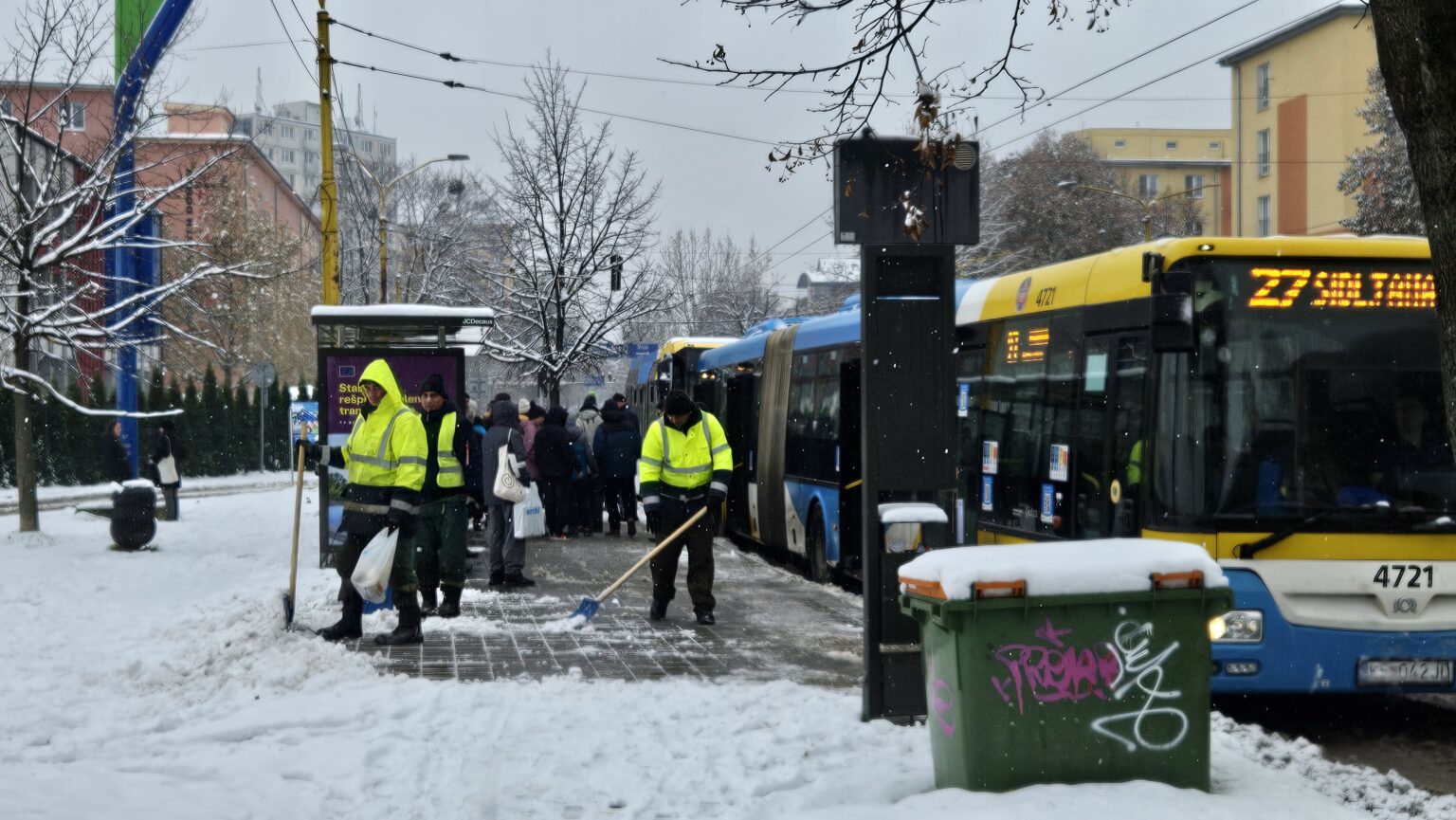 Košická MHD hlási pre sneženie meškania. Ilustračné foto Foto: Boris Macko