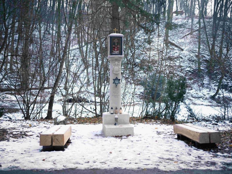 Bratislava obnovila Božiu muku Najsvätejšej Trojice pri mlyne Klepáč