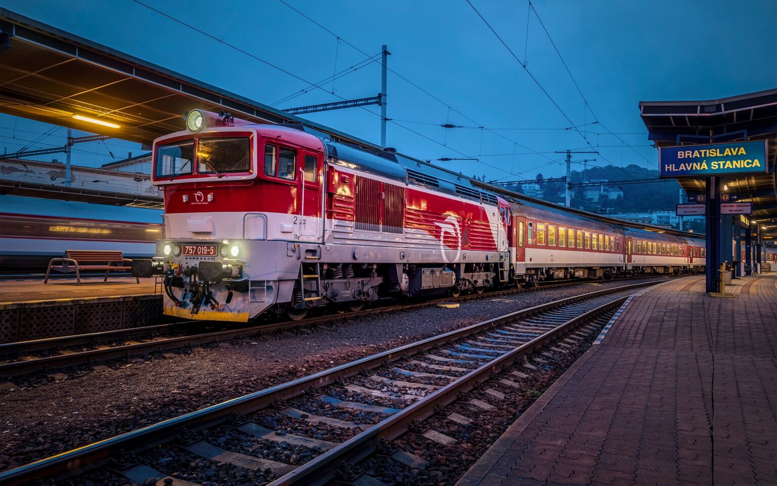 Na modernizáciu trate do Humenného pôjde z plánu obnovy vyše 221,4 milióna eur. Ilustračné foto. Foto: ZSSK