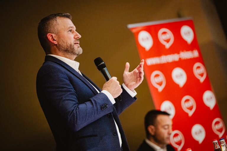 Najdôveryhodnejším politikom je Peter Pellegrini. Všetkým lídrom nedôveruje nadpolovičná väčšina opýtaných