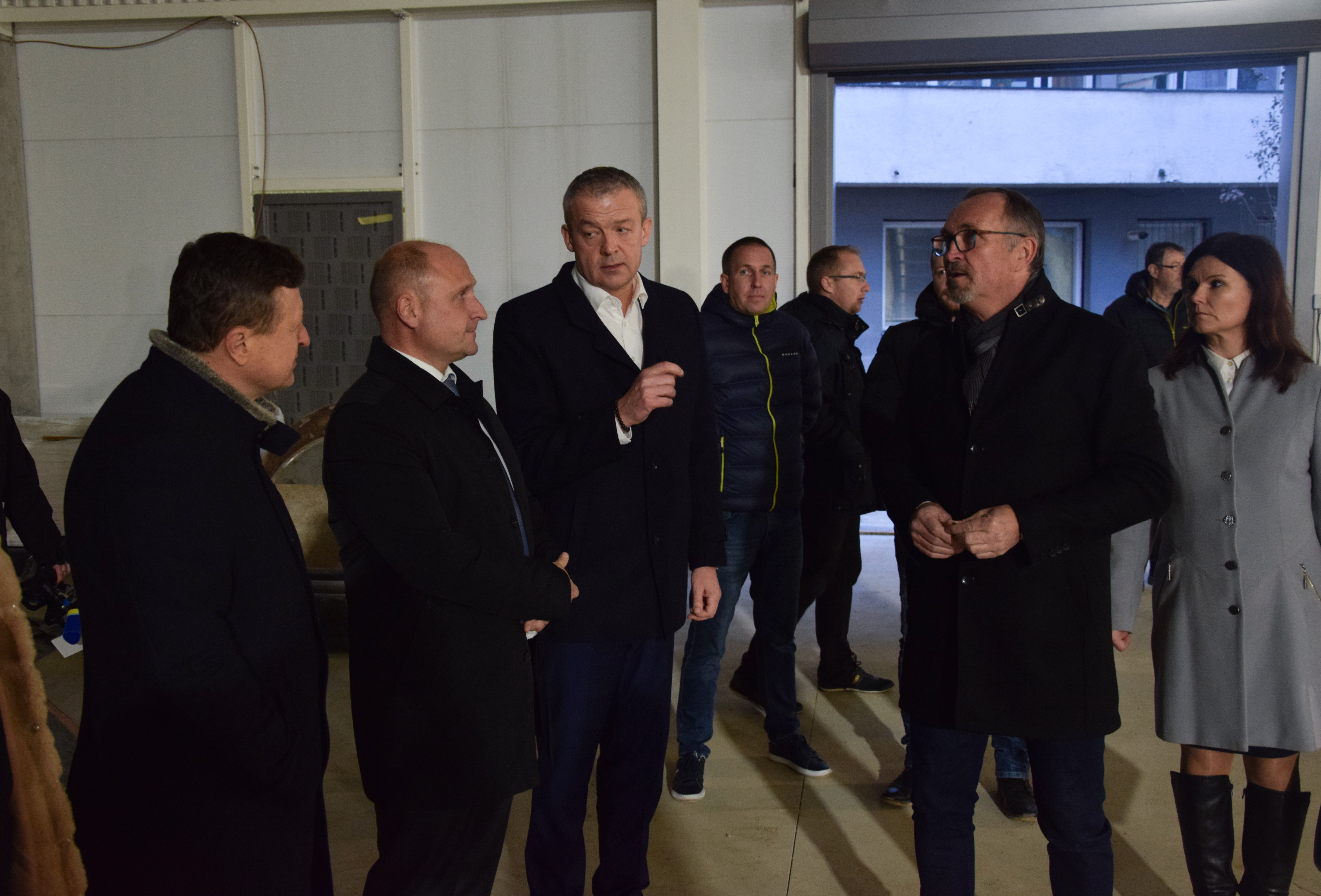 VIDEO: Prieťahy okolo hokejovej akadémie sa skončili. Vláda vyčlenila na dostavbu financie, ktoré kraju zobral predchádzajúci kabinet