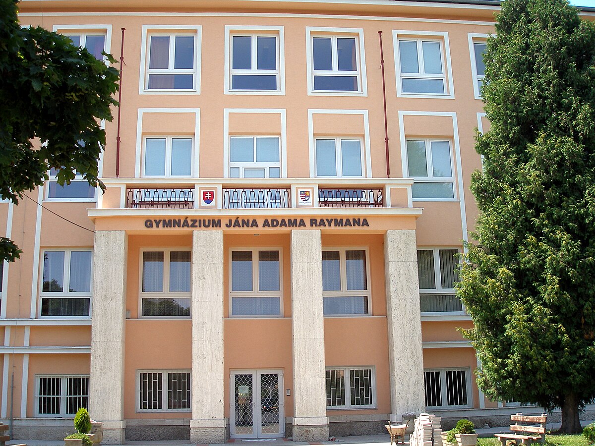 Prešovské gymnáziá, ktoré dostali výhražný e-mail, obnovia výučbu  