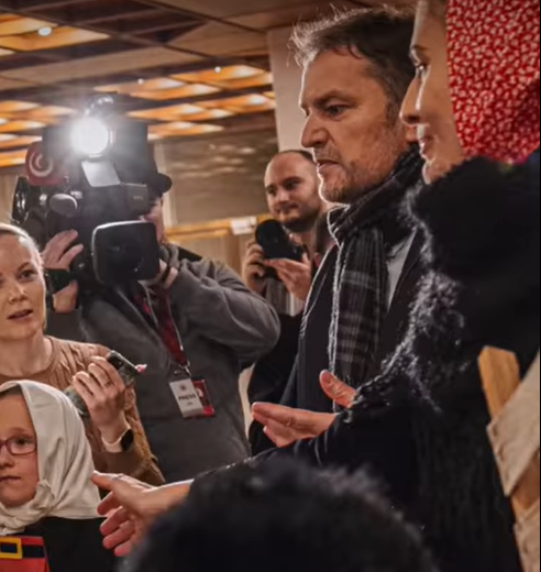 Matovič vtrhol na mikulášske stretnutie Pellegriniho s deťmi. 