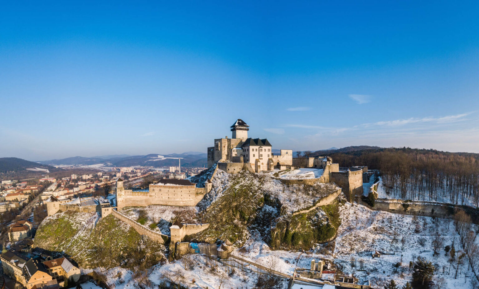 Všetko dobré do Nového roku Vám praje redakcia Trenčianskeho Štandardu. Foto: KIC Trenčín