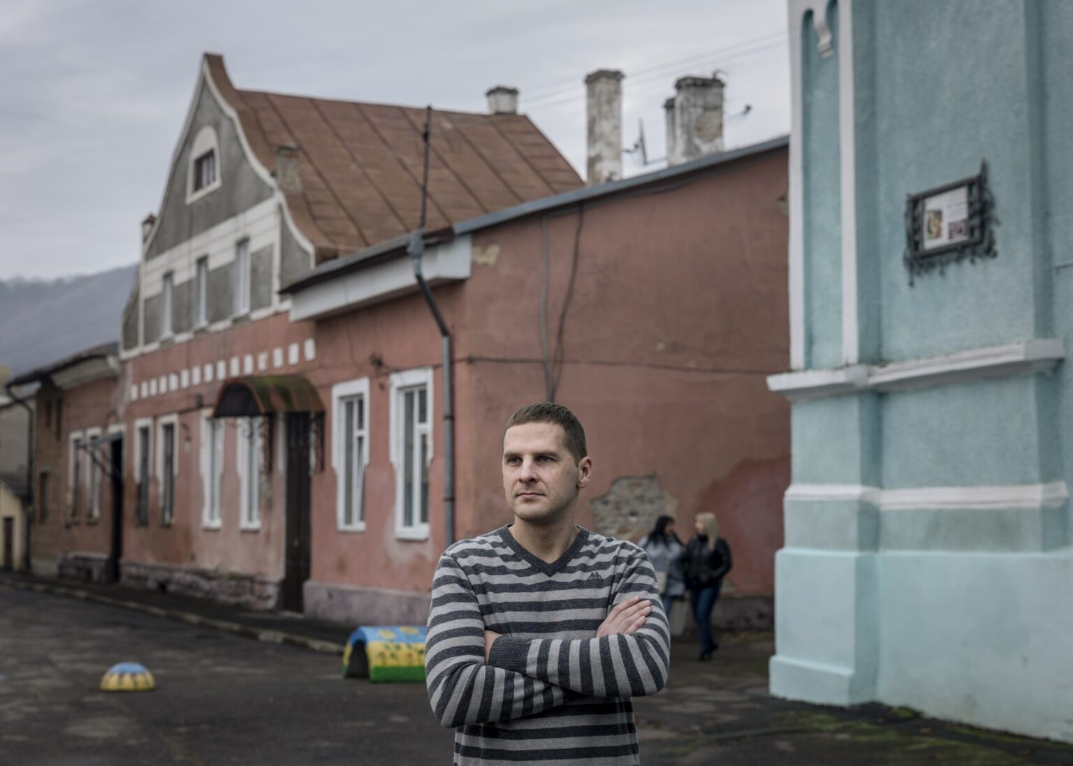 Dmytro Jefimenko bol na ceste k lekárovi, keď ho zastavili na kontrolnom stanovišti na Ukrajine a potom ho prinútili ísť do vojenského náborového strediska. Foto: Emile Ducke pre New York Times