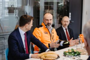 Valaliky budú potrebovať 16-tisíc ľudí, dodávať by ich mali aj školy