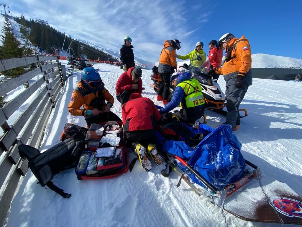 Horská služba aktuálne neodporúča hrebeňové túry. Netreba zbytočne riskovať